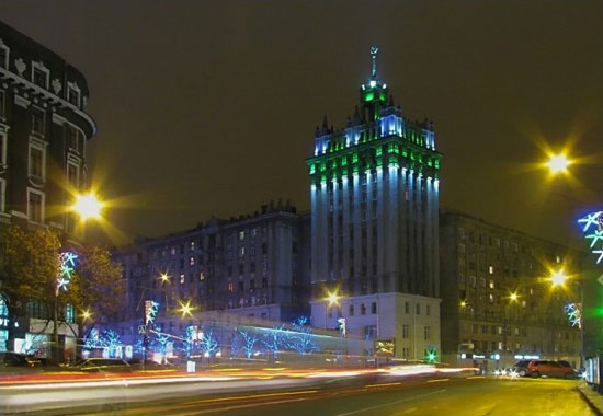 Жилой дом со шпилем в Харькове